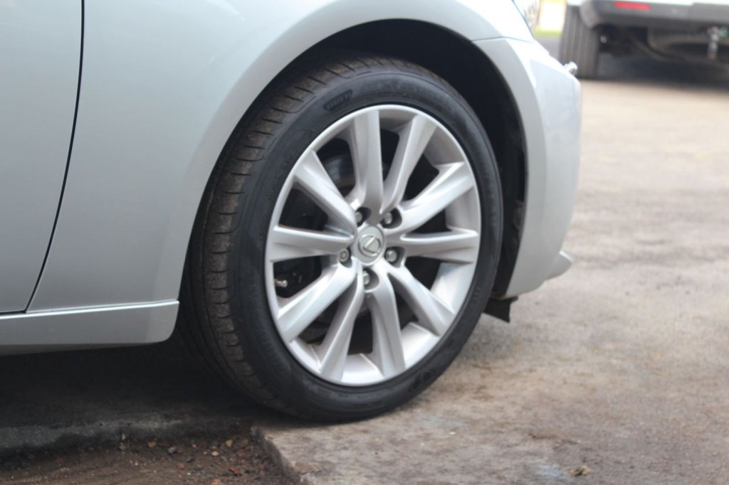 Used Lexus IS 2015 for sale - 77153085: Photo 12