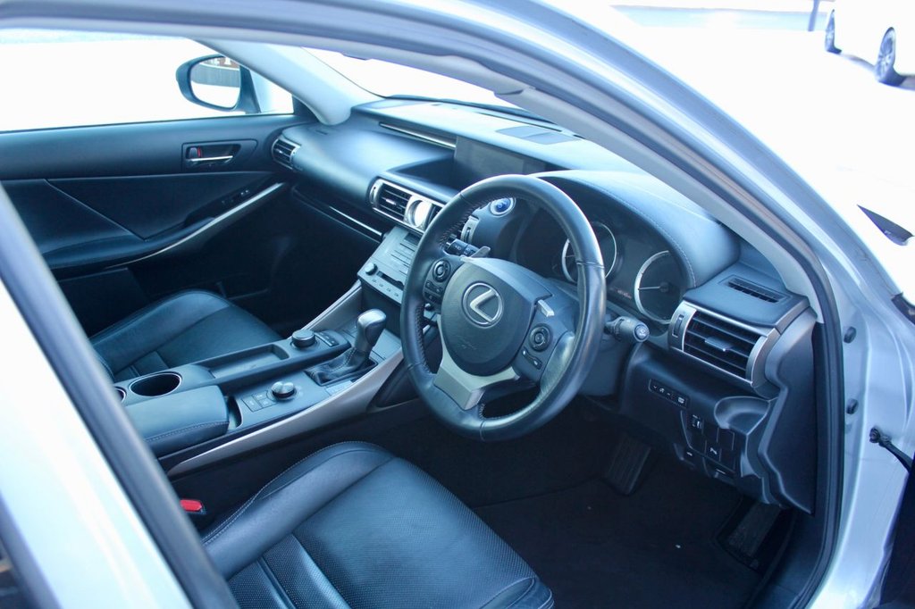 Used Lexus IS 2015 for sale - 77153085: Photo 18