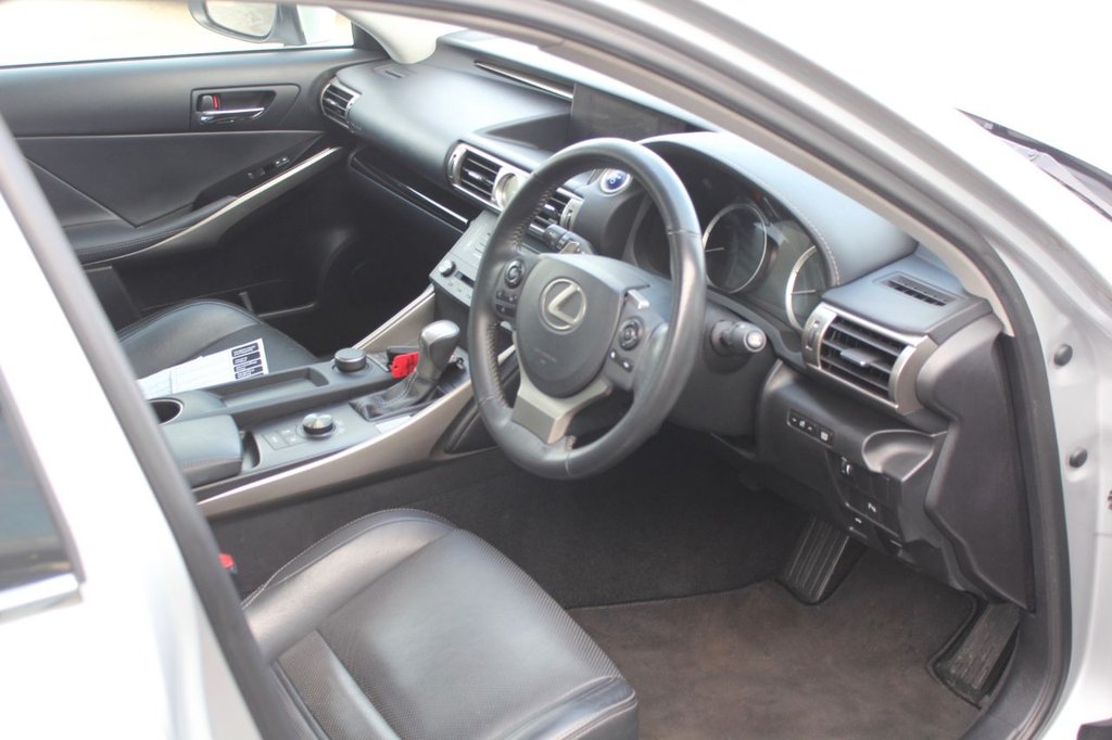 Used Lexus IS 2015 for sale - 77153085: Photo 24