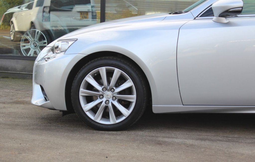 Used Lexus IS 2015 for sale - 77153085: Photo 4