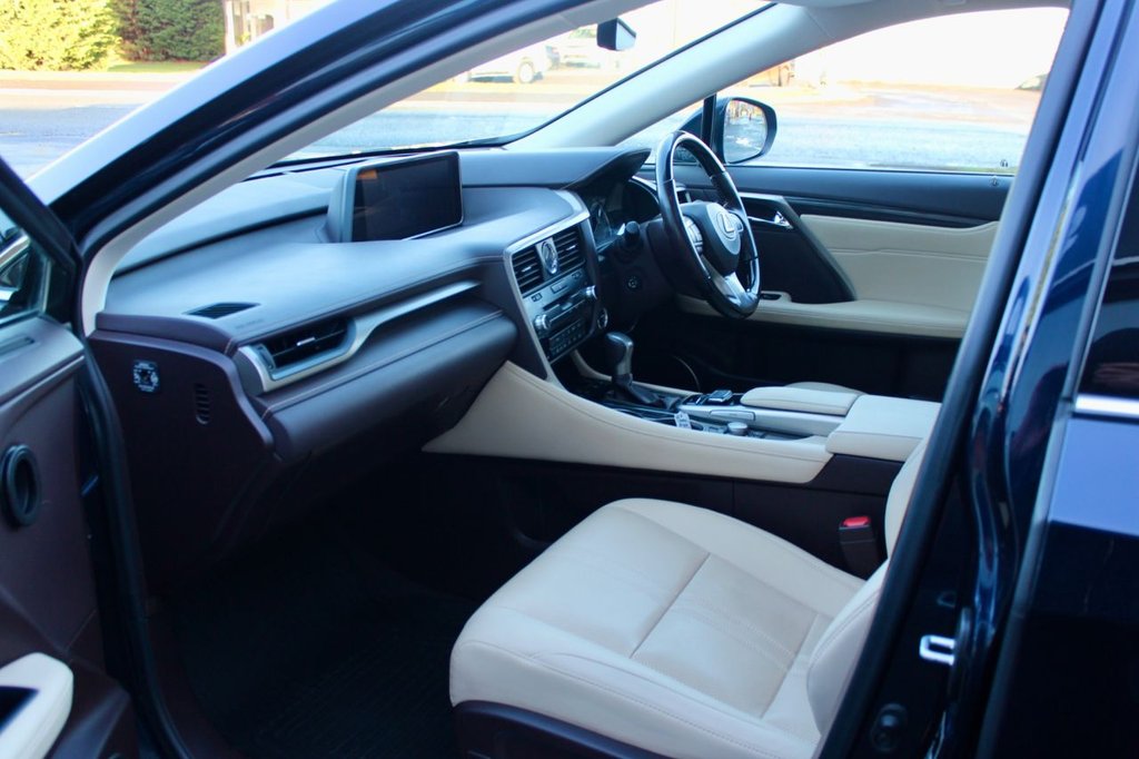 Used Lexus RX 2018 for sale - 77153037: Photo 4