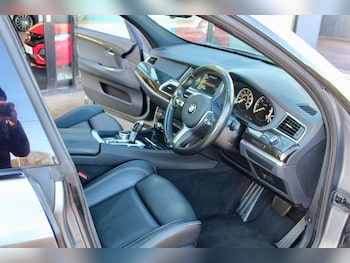 Used BMW 5 Series 2014 for sale - 77152893: Photo