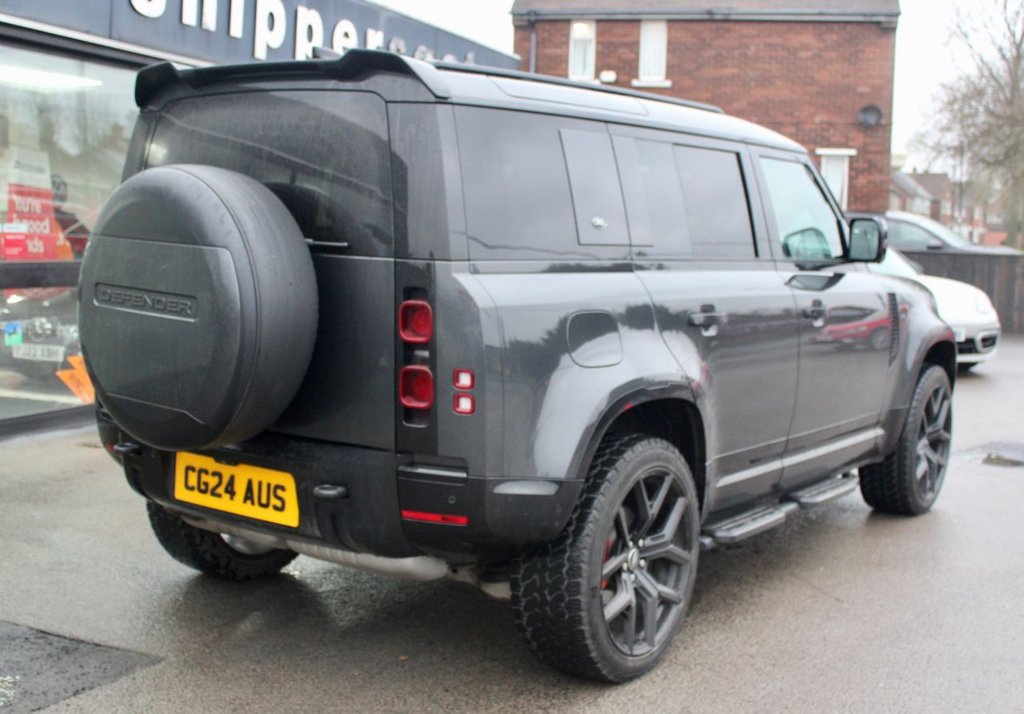 Used Land Rover Defender 2024 for sale - 77327912: Photo 14