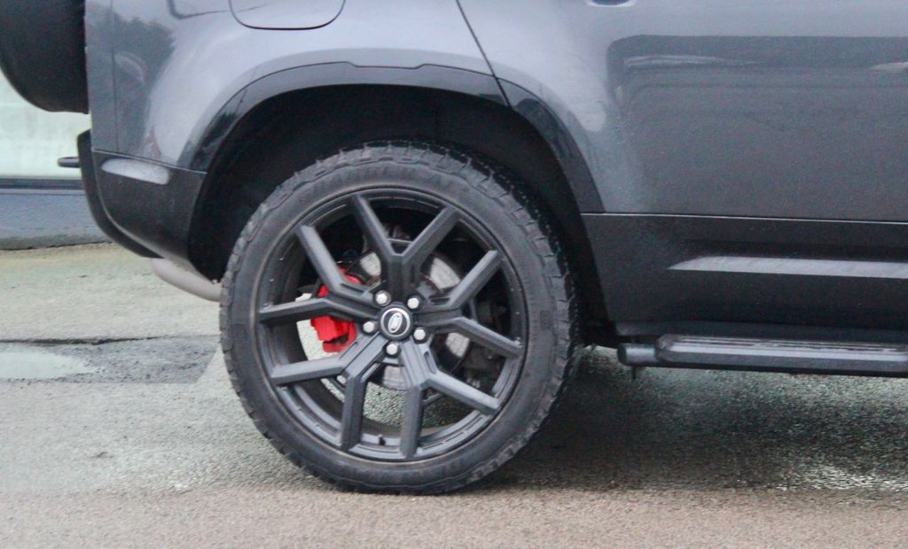 Used Land Rover Defender 2024 for sale - 77327912: Photo 18