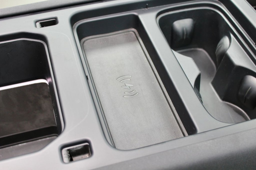 Used Land Rover Defender 2022 for sale - 77152981: Photo 12