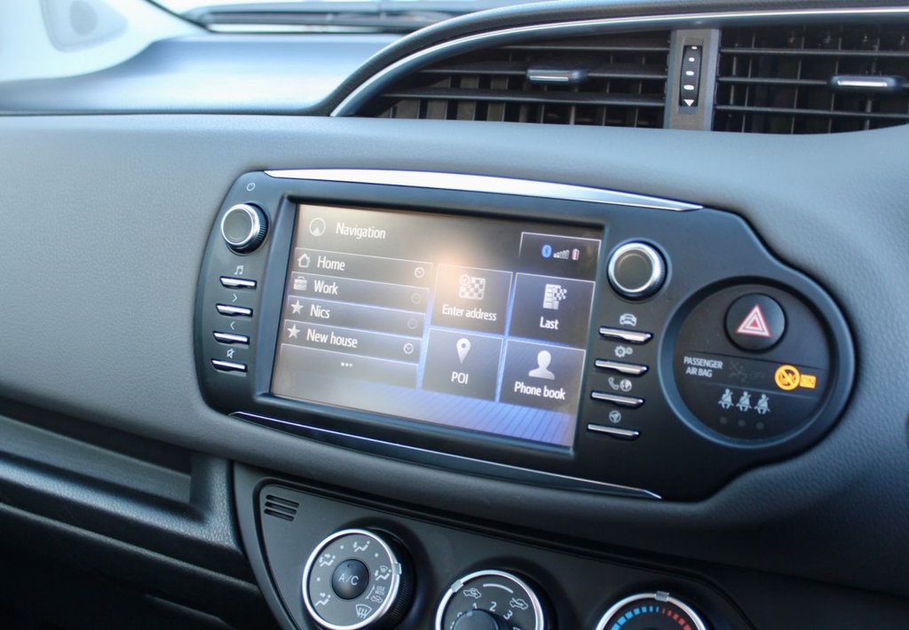 Used Toyota Yaris 2018 for sale - 77153102: Photo 17