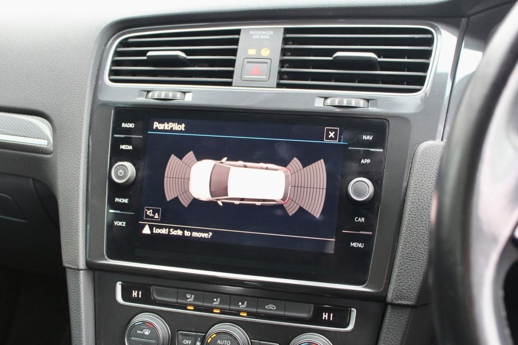 Used Volkswagen Golf 2017 for sale - 77227234: Photo 14