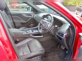 Used Jaguar F-Pace 2017 for sale - 77152929: Photo