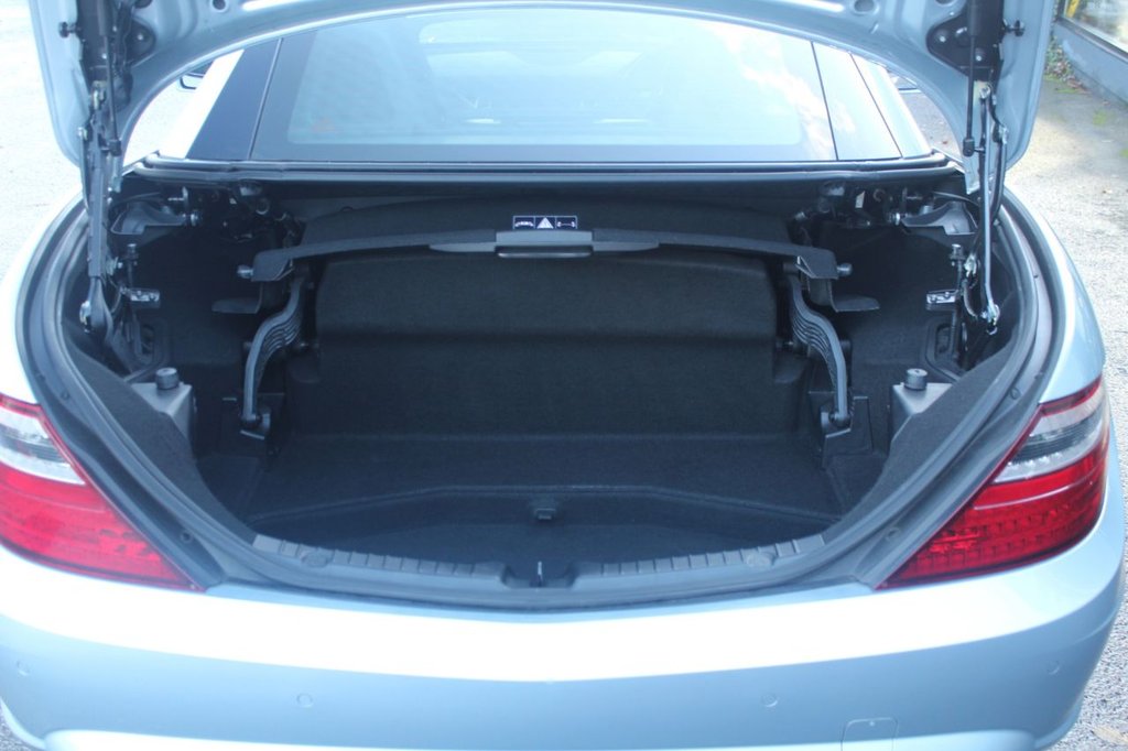 Used Mercedes-Benz SLK 2015 for sale - 78095815: Photo 16