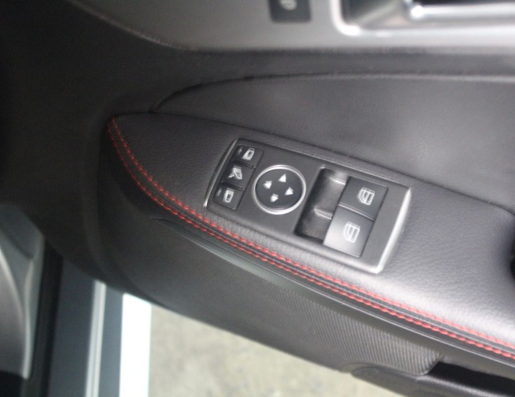 Used Mercedes-Benz SLK 2015 for sale - 78095815: Photo 17