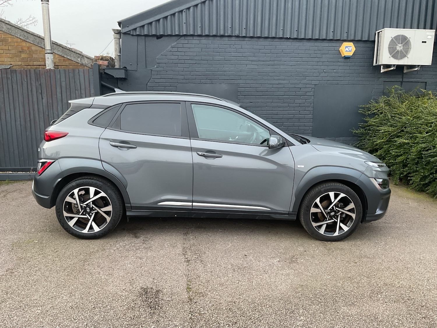 Used Hyundai KONA 2022 for sale - 77193669: Photo 3