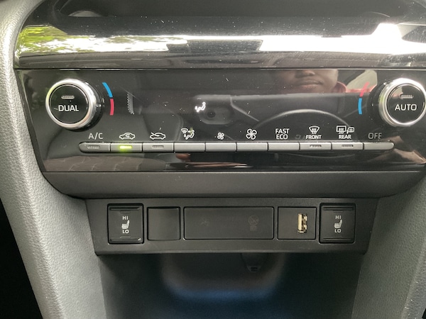 Used Toyota Yaris Cross 2023 for sale - 75485260: Photo 29