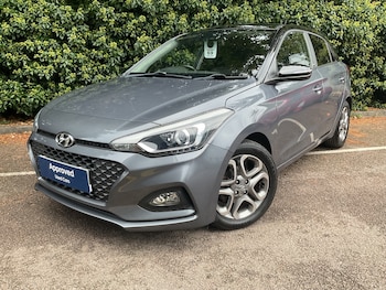 Used Hyundai i20 2019 for sale - 75902135: Photo