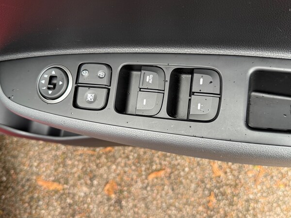 Used Hyundai i10 2019 for sale - 76154633: Photo 11