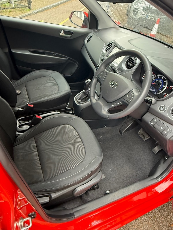 Used Hyundai i10 2019 for sale - 76154633: Photo 12
