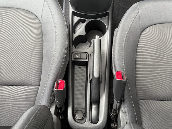 Used Hyundai i10 2019 for sale - 76154633: Photo 19