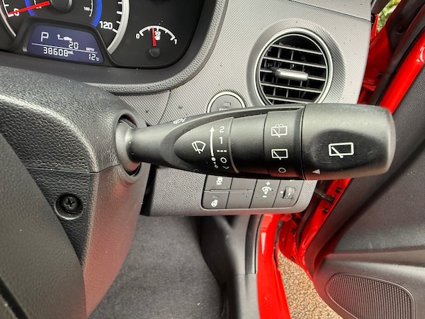 Used Hyundai i10 2019 for sale - 76154633: Photo 26