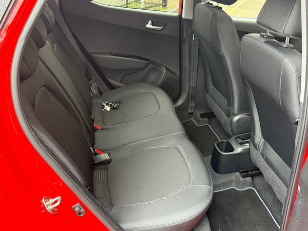 Used Hyundai i10 2019 for sale - 76154633: Photo 32