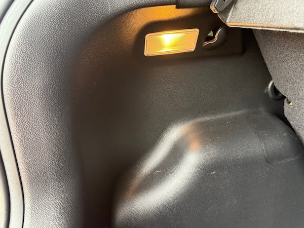 Used Hyundai i10 2019 for sale - 76154633: Photo 39