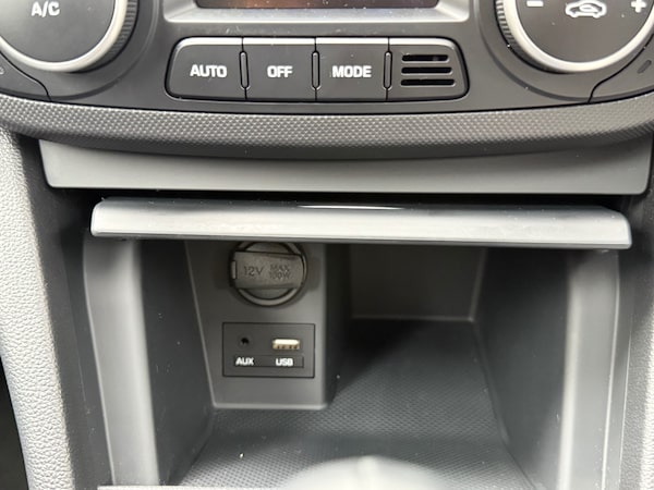 Used Hyundai i10 2019 for sale - 76154633: Photo 43