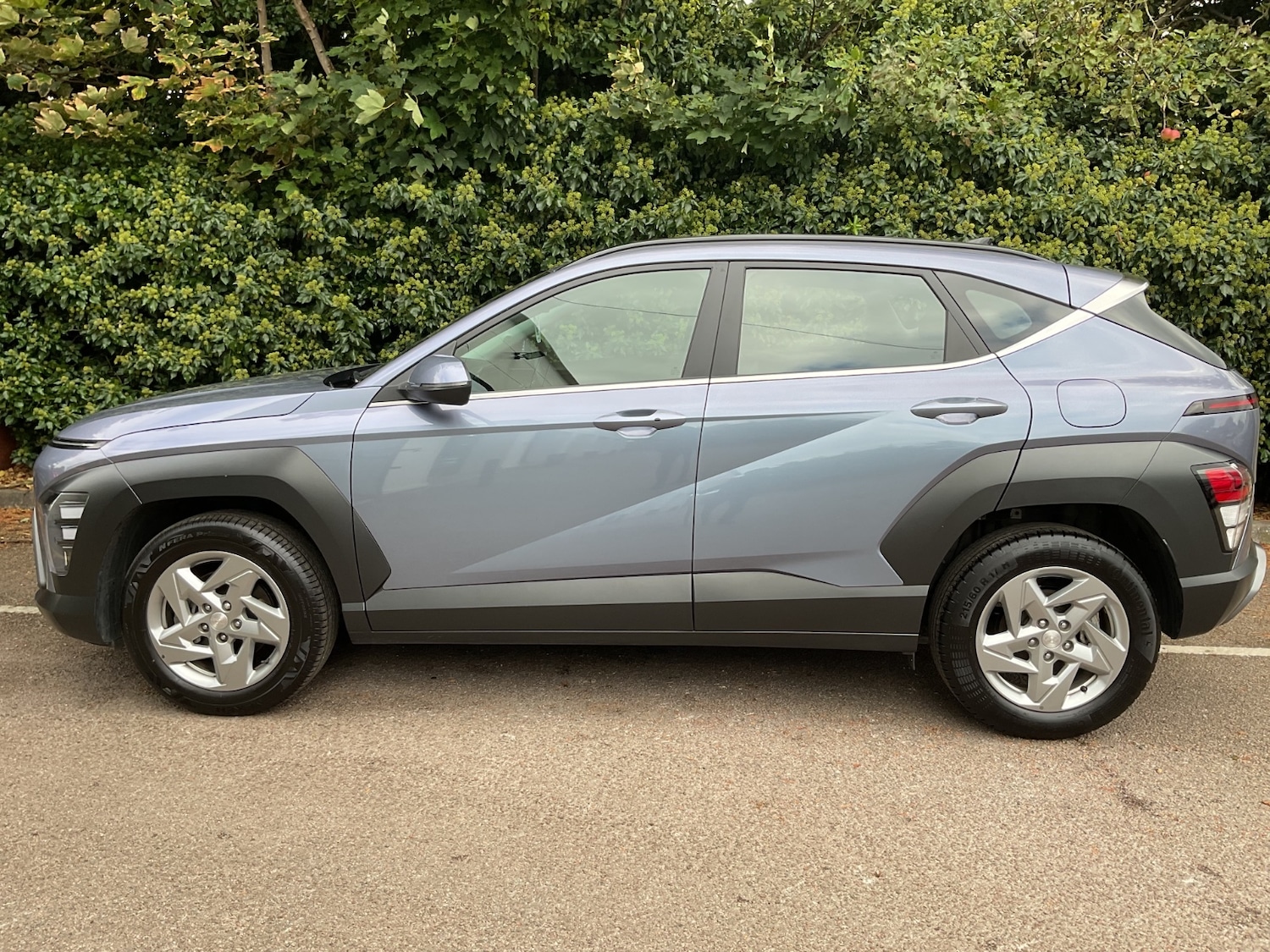 Used Hyundai KONA 2023 for sale - 75929704: Photo 4