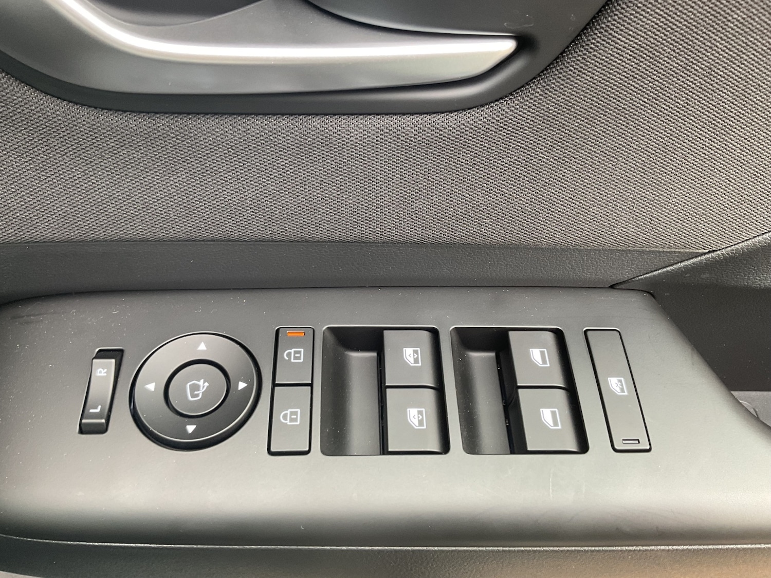 Used Hyundai KONA 2025 for sale - 76375481: Photo 24