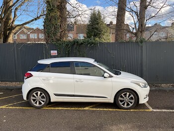 Used Hyundai i20 2015 for sale - 77560588: Photo