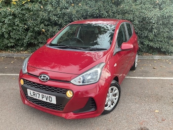 Used Hyundai i10 2017 for sale - 76400602: Photo