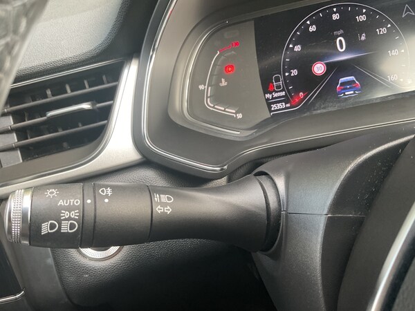 Used Renault Captur 2020 for sale - 75485290: Photo 31