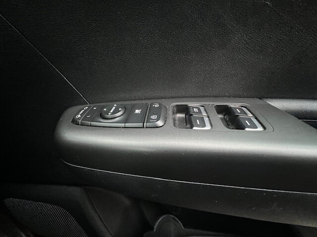 Vehicle 33