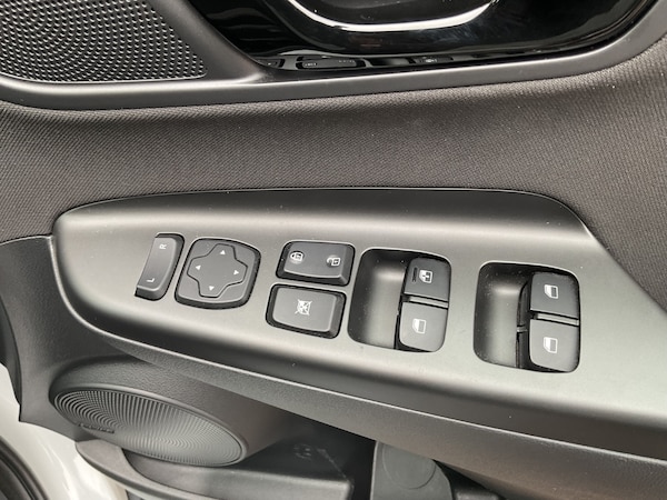 Used Hyundai KONA 2020 for sale - 76229261: Photo 29