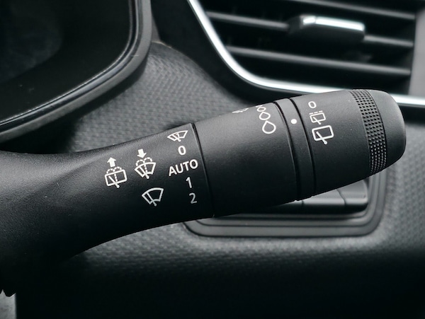 Used Renault Clio 2022 for sale - 75485304: Photo 33