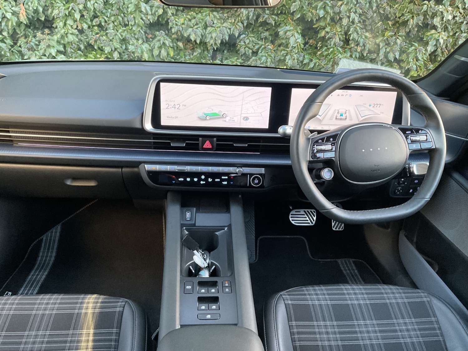 Used Hyundai IONIQ 6 2024 for sale - 76914951: Photo 18