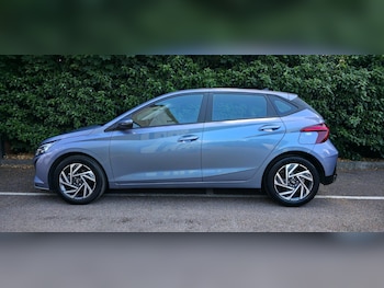 Used Hyundai i20 2024 for sale - 77795141: Photo