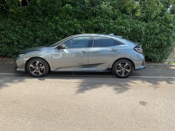Used Honda Civic 2019 for sale - 75485278: Photo
