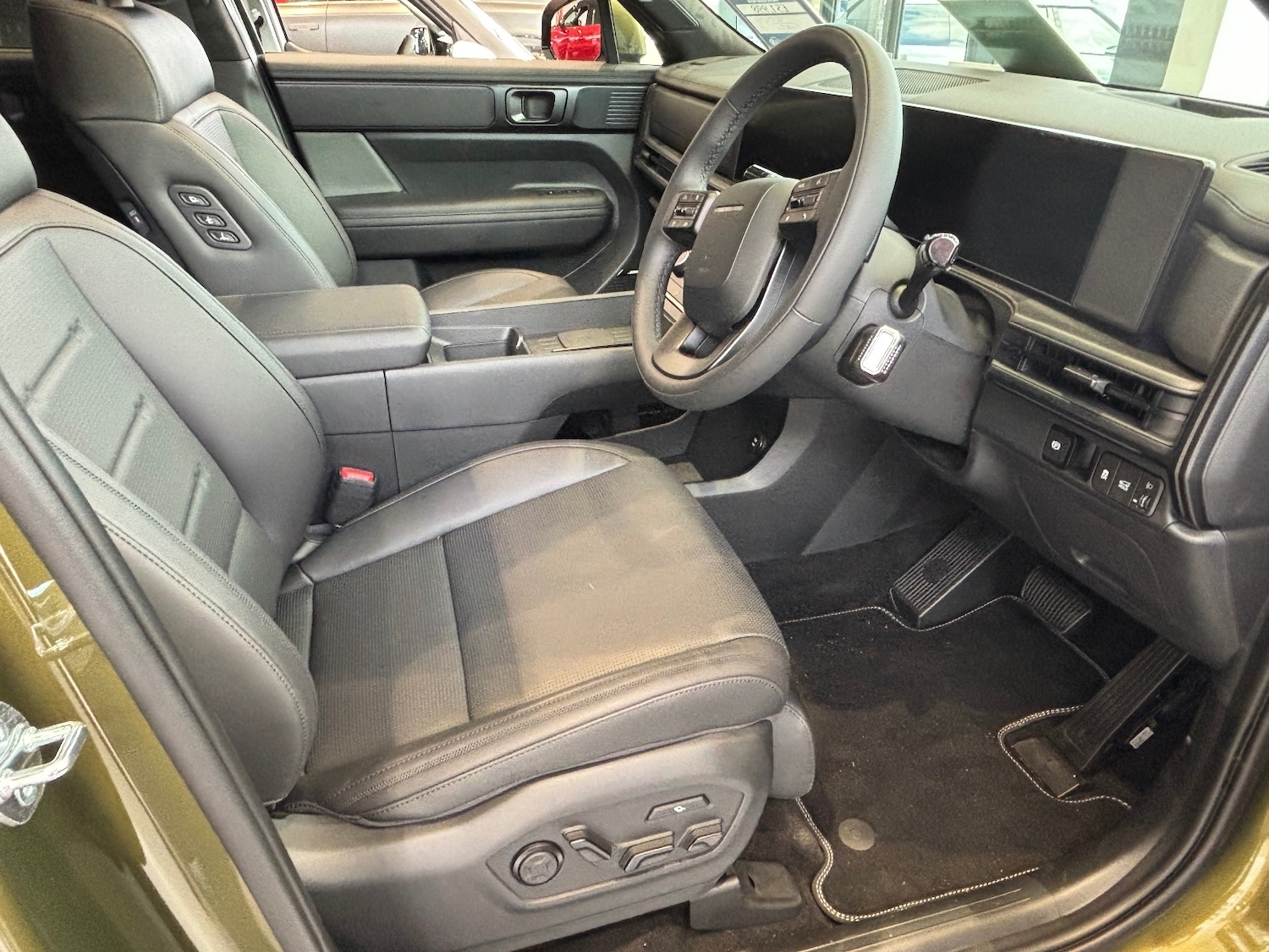 Used Hyundai Santa Fe 2025 for sale - 75672017: Photo 9