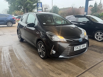 Used Toyota Yaris 2020 for sale - 77253611: Photo