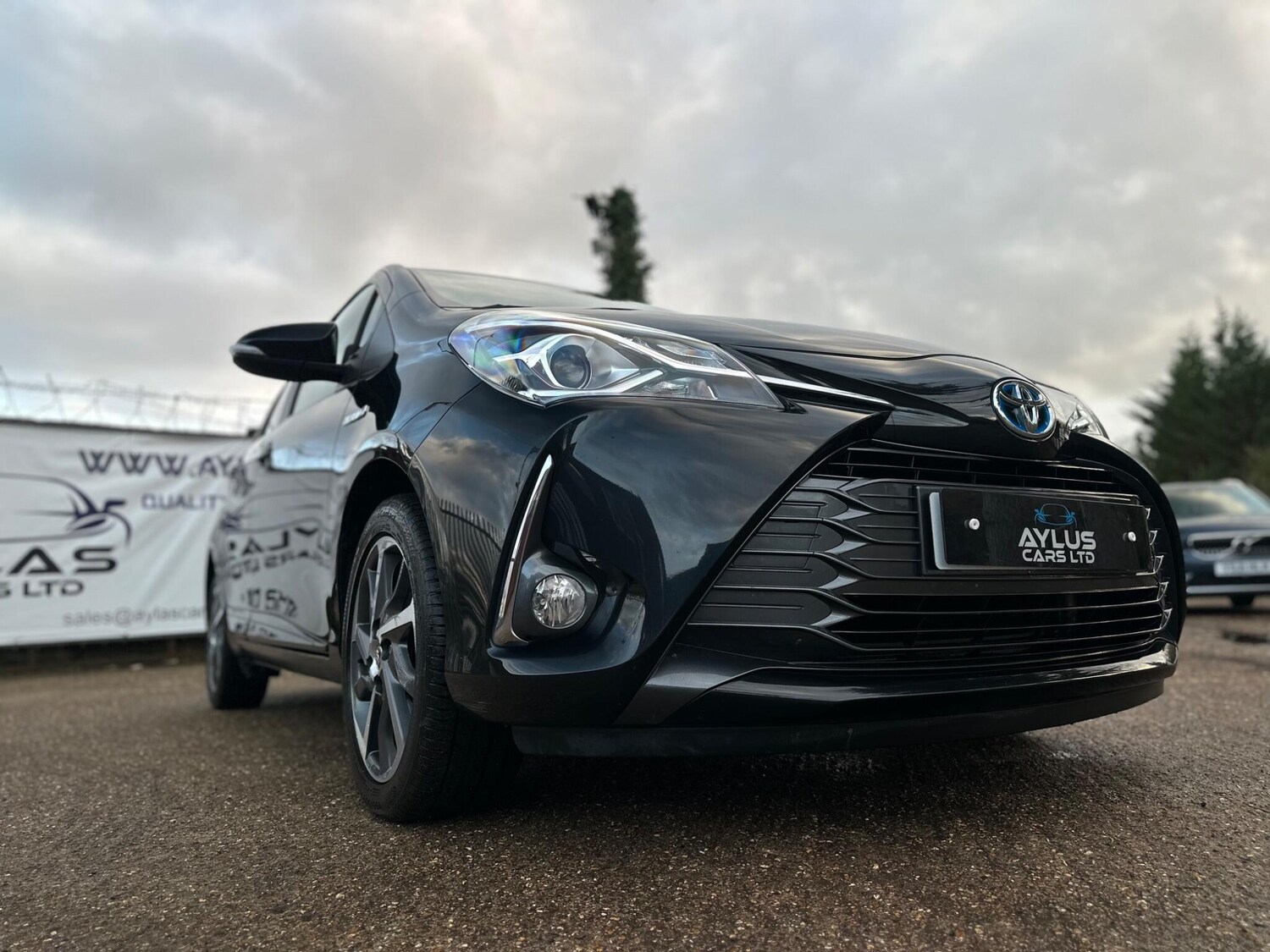 Used Toyota Yaris 2020 for sale - 77253611: Photo 53