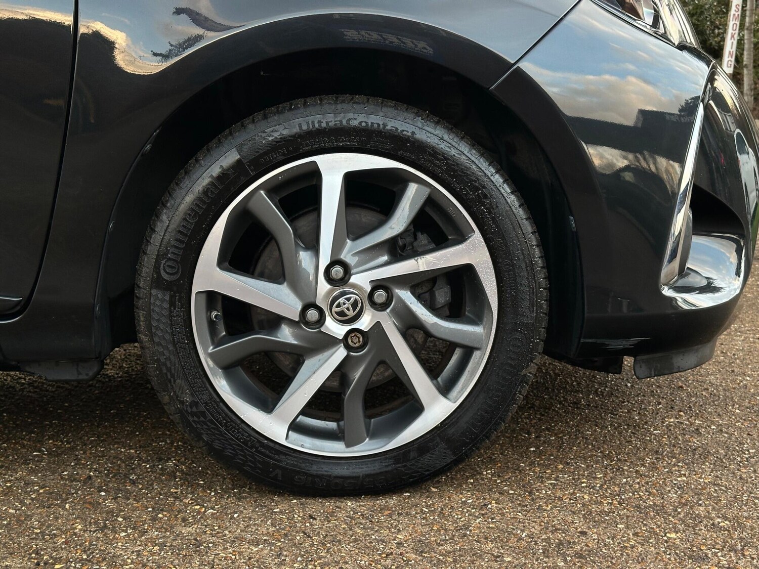 Used Toyota Yaris 2020 for sale - 77253611: Photo 63