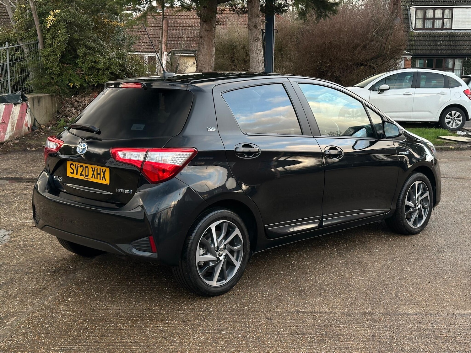 Used Toyota Yaris 2020 for sale - 77253611: Photo 9