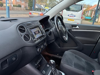 Used Volkswagen Tiguan 2016 for sale - 76742578: Photo