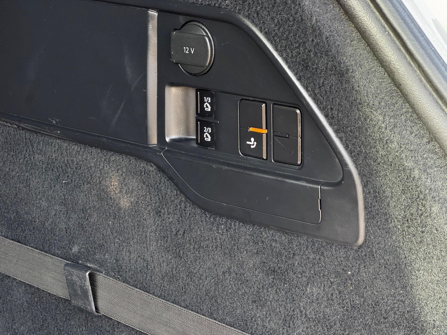 Used Volkswagen Touareg for sale - 78170352: Photo 14