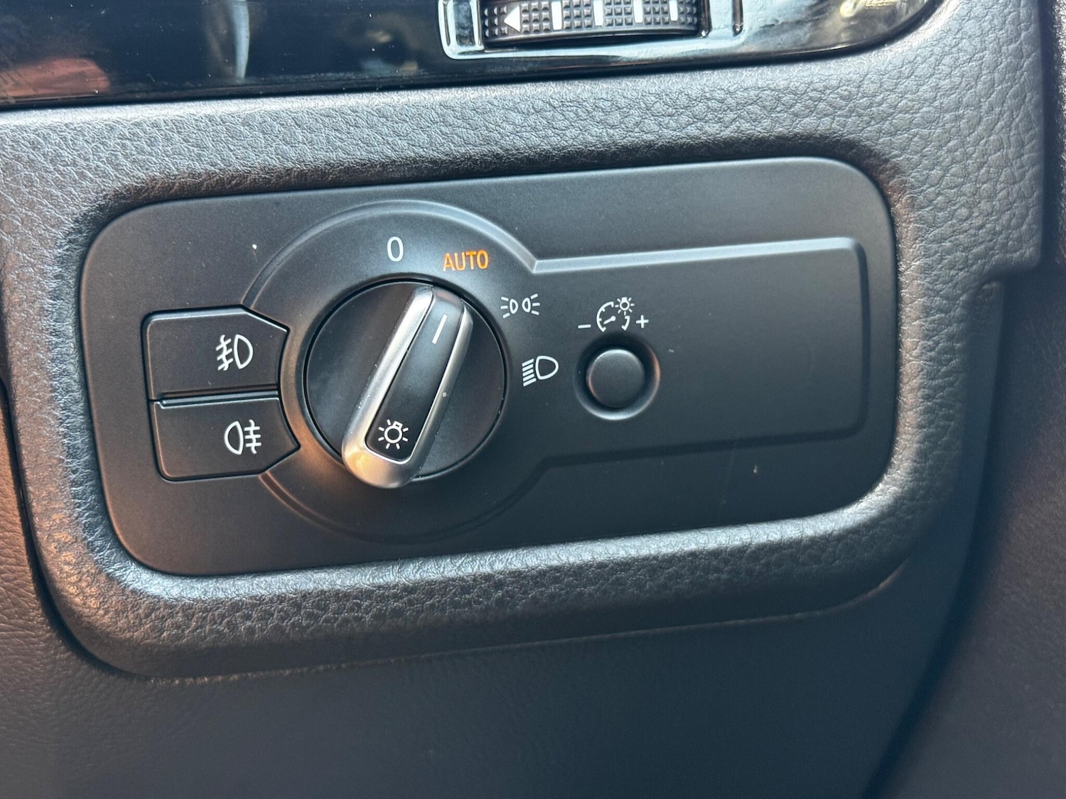 Used Volkswagen Touareg for sale - 78170352: Photo 16