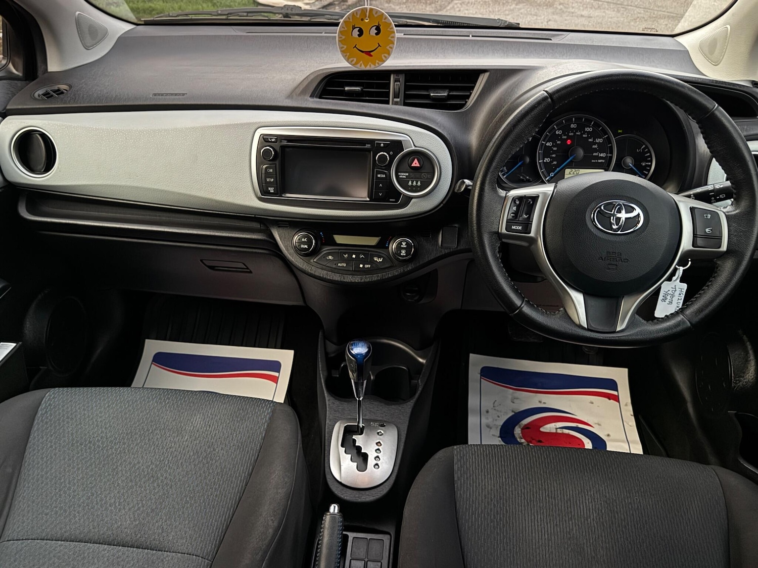 Used Toyota Yaris 2012 for sale - 77203231: Photo 12