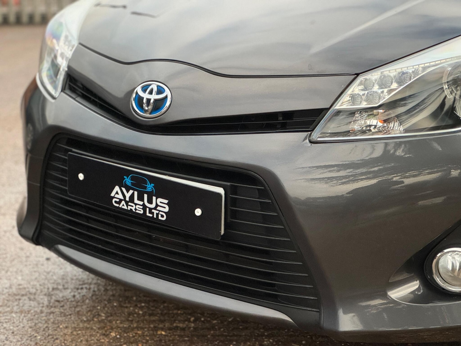 Used Toyota Yaris 2012 for sale - 77203231: Photo 30