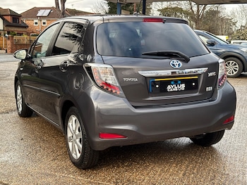 Used Toyota Yaris 2012 for sale - 77203231: Photo