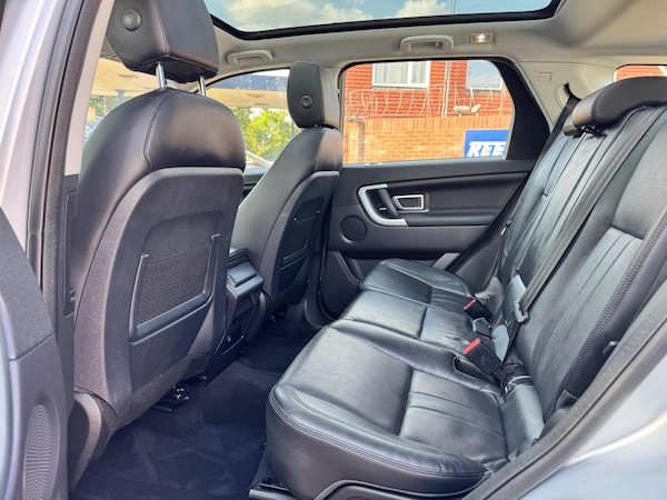 Used Land Rover Discovery Sport 2017 for sale - 75246557: Photo 34