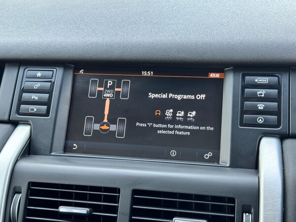 Used Land Rover Discovery Sport 2017 for sale - 75246557: Photo 45