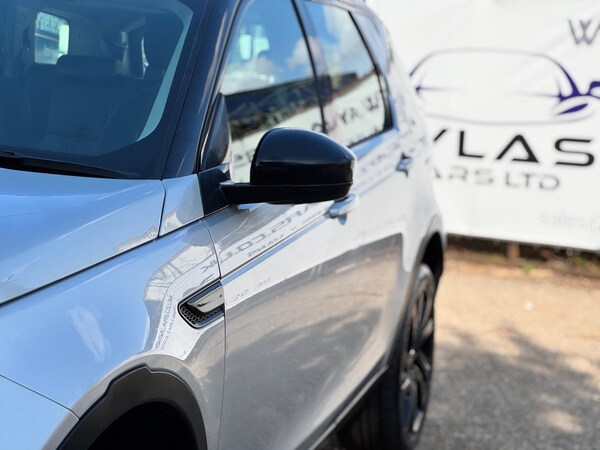Used Land Rover Discovery Sport 2017 for sale - 75246557: Photo 6