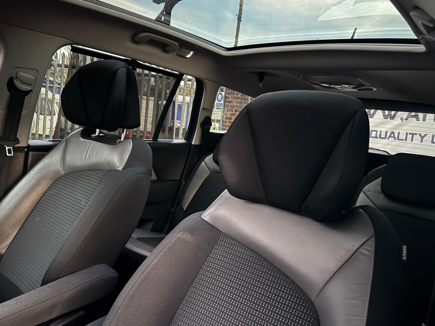 Used Citroen C4 Grand Picasso 2018 for sale - 76992716: Photo 36